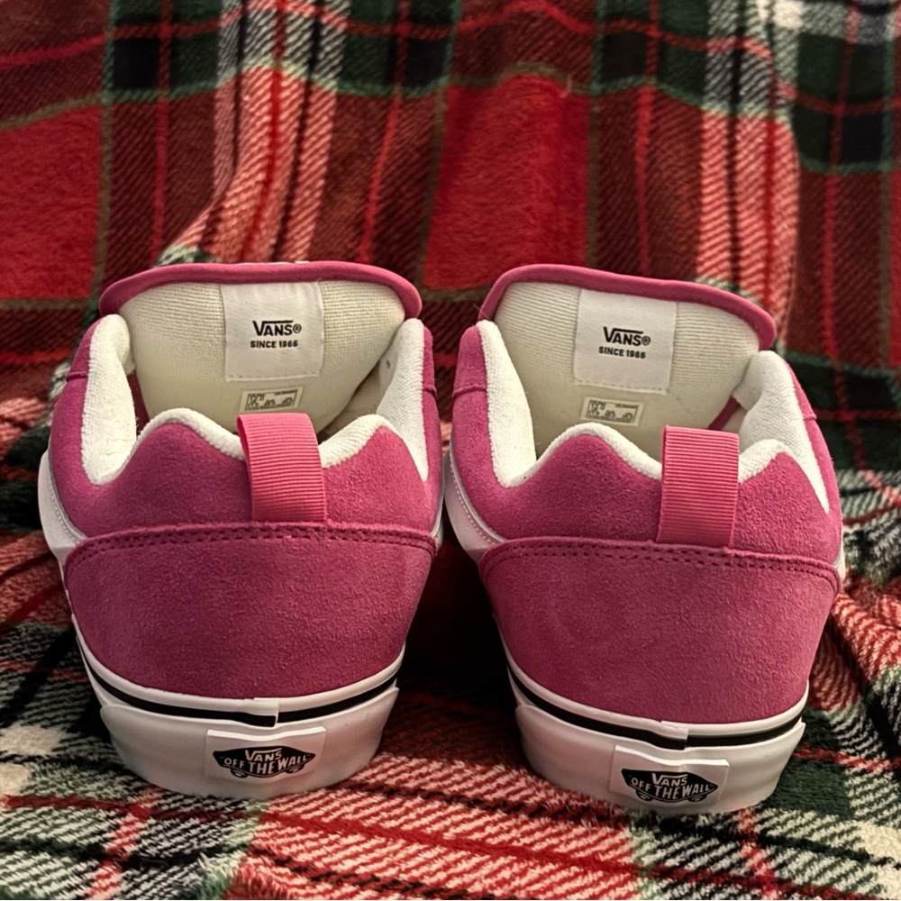Vans Knu Skool Hot Pink/White *NEW* - Picture 3 of 5